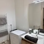 아파트 T2 Cosy Avec Terrasse & 2 Parkings Prives