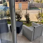 T2 Cosy Avec Terrasse & 2 Parkings Prives 아파트 *