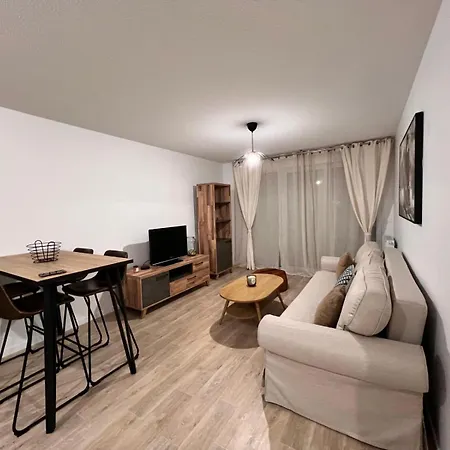 T2 Cosy Avec Terrasse & 2 Parkings Prives Apartment *