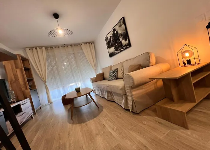 T2 Cosy Avec Terrasse & 2 Parkings Prives * Saint-André-de-Cubzac